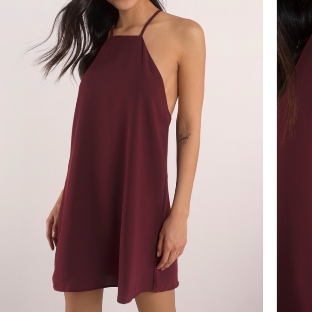 TOBI Little Thrills Wine Shift Dress